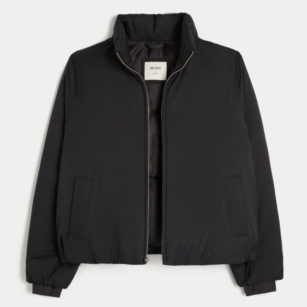 🆕 Hollister Women’s Black Wind & Water Resistant Zip-Up Puffer Jacket